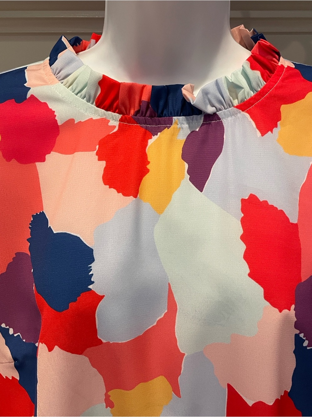 Abstract Print Ruffle Collar Smock Style Top - Picture 2 of 7